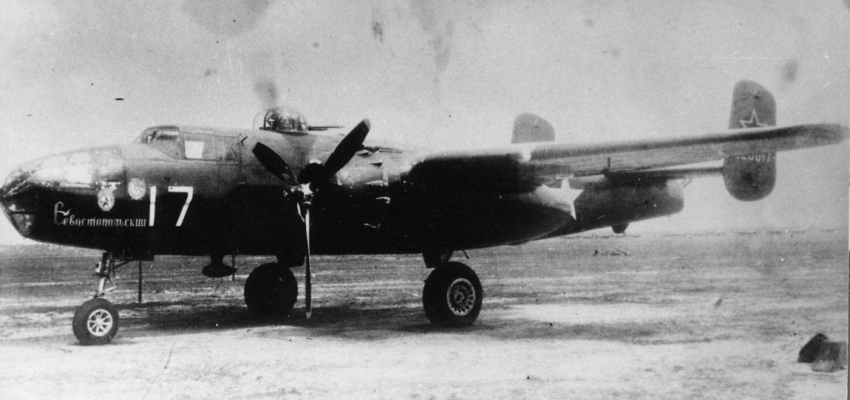 В-25 Митчелл бомбардировщик