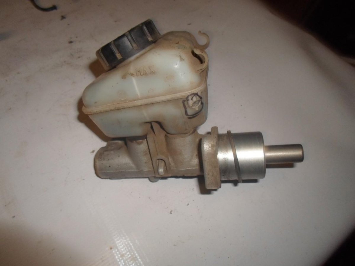 Опель Астра g главный тормозной цилиндр