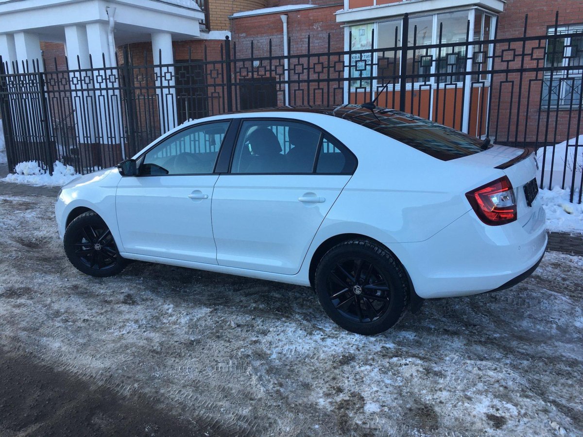 Шкода Рапид r17