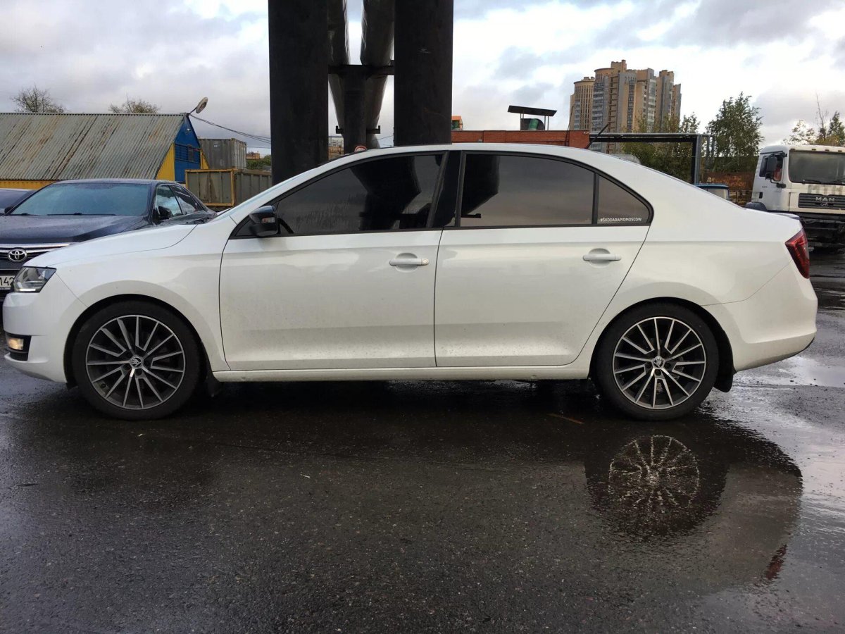 Шкода Рапид диски р17