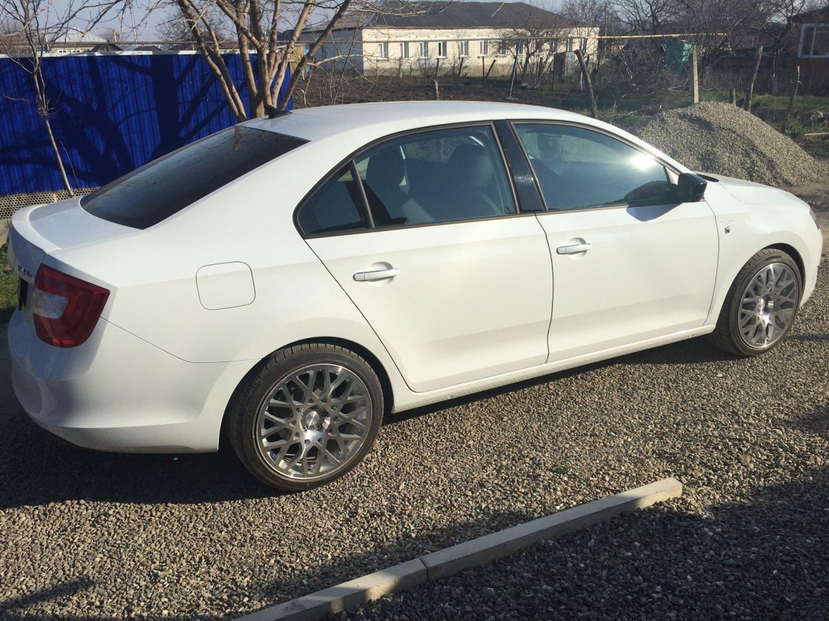 Диски на шкоду Рапид r17