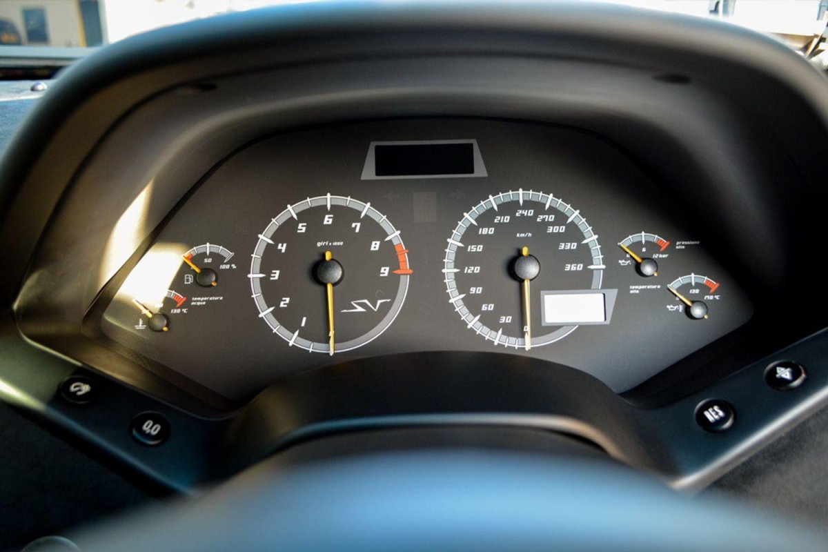 Приборная панель Lamborghini Murcielago