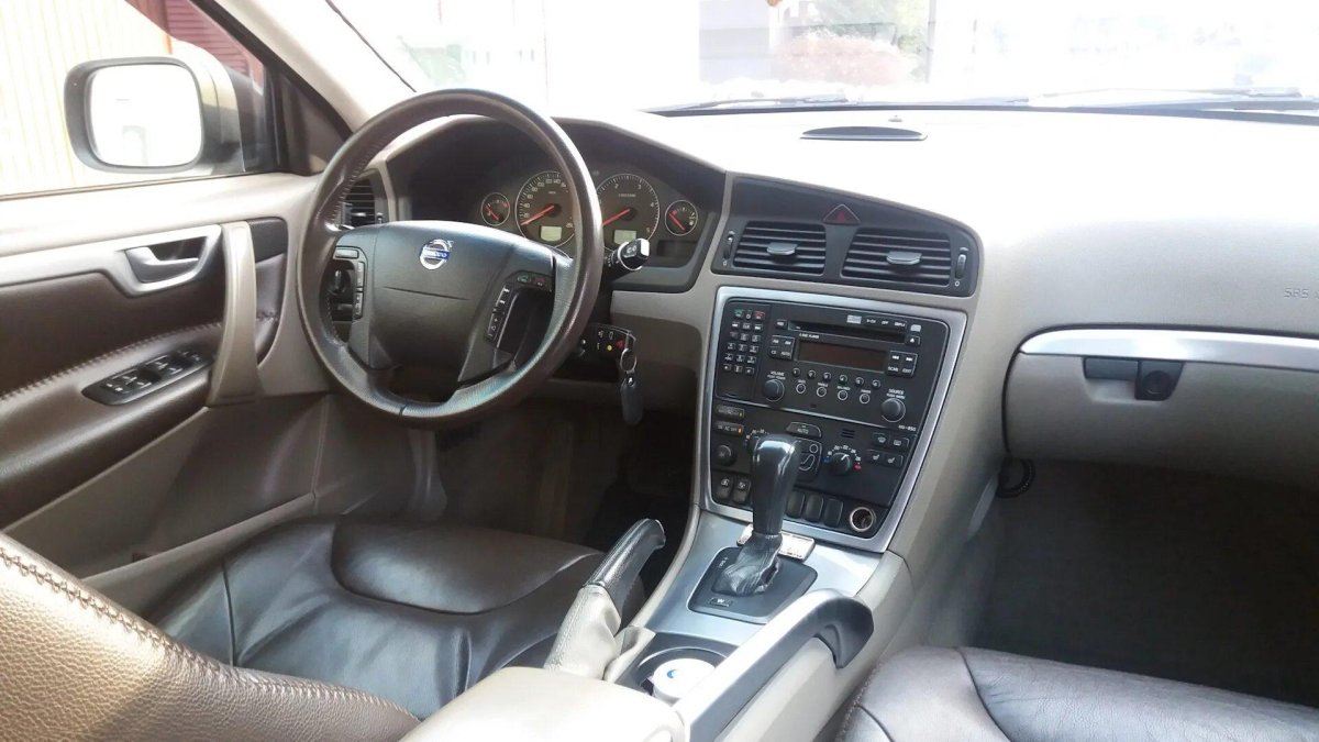 Volvo xc70 2006 салон