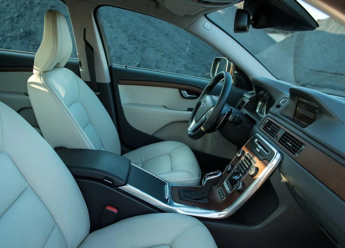 Volvo xc70 салон
