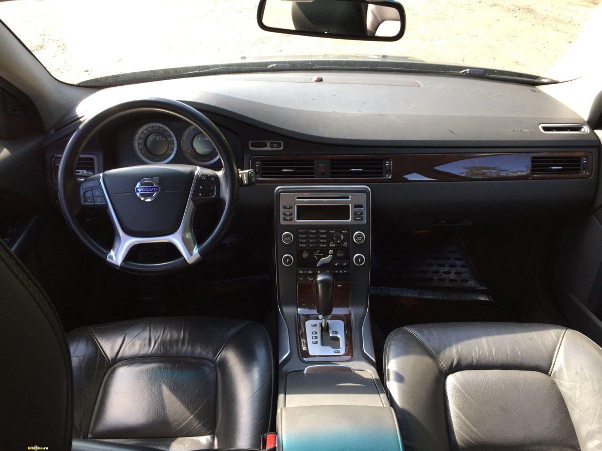 Вольво хс70 2008