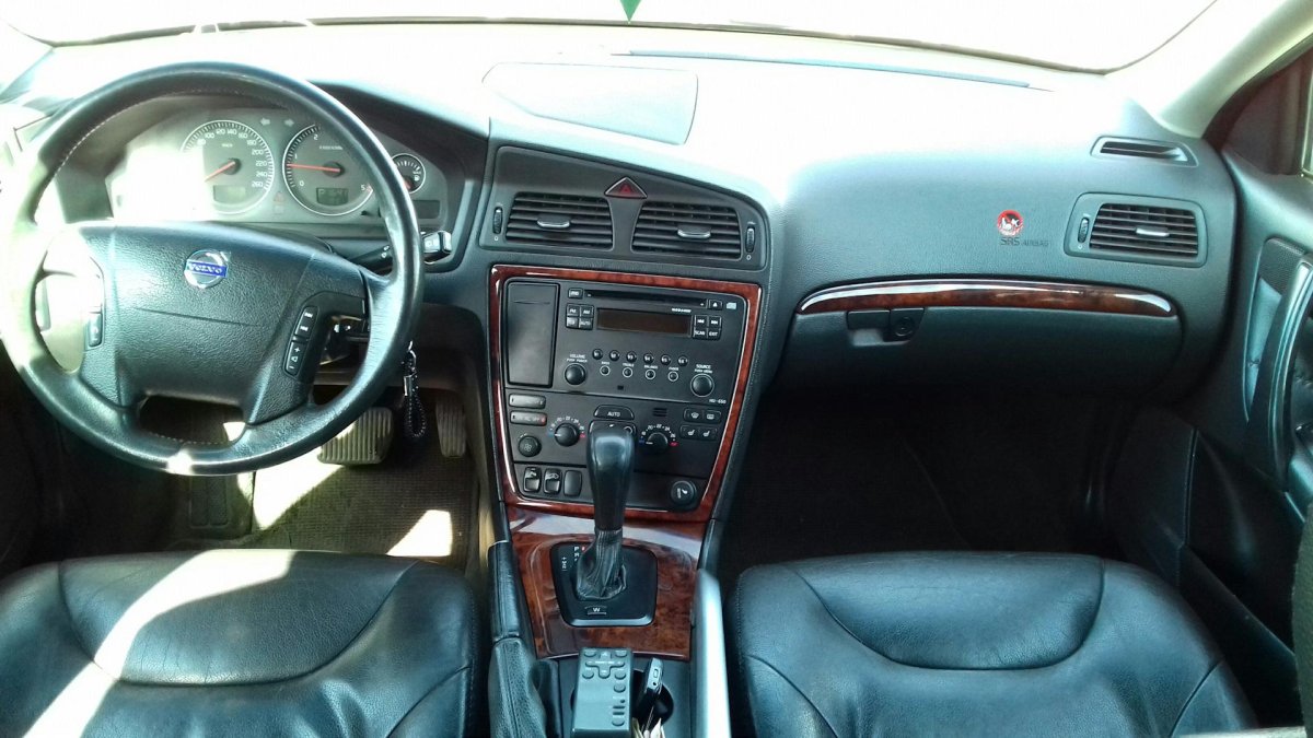 Volvo xc70 2002 салон