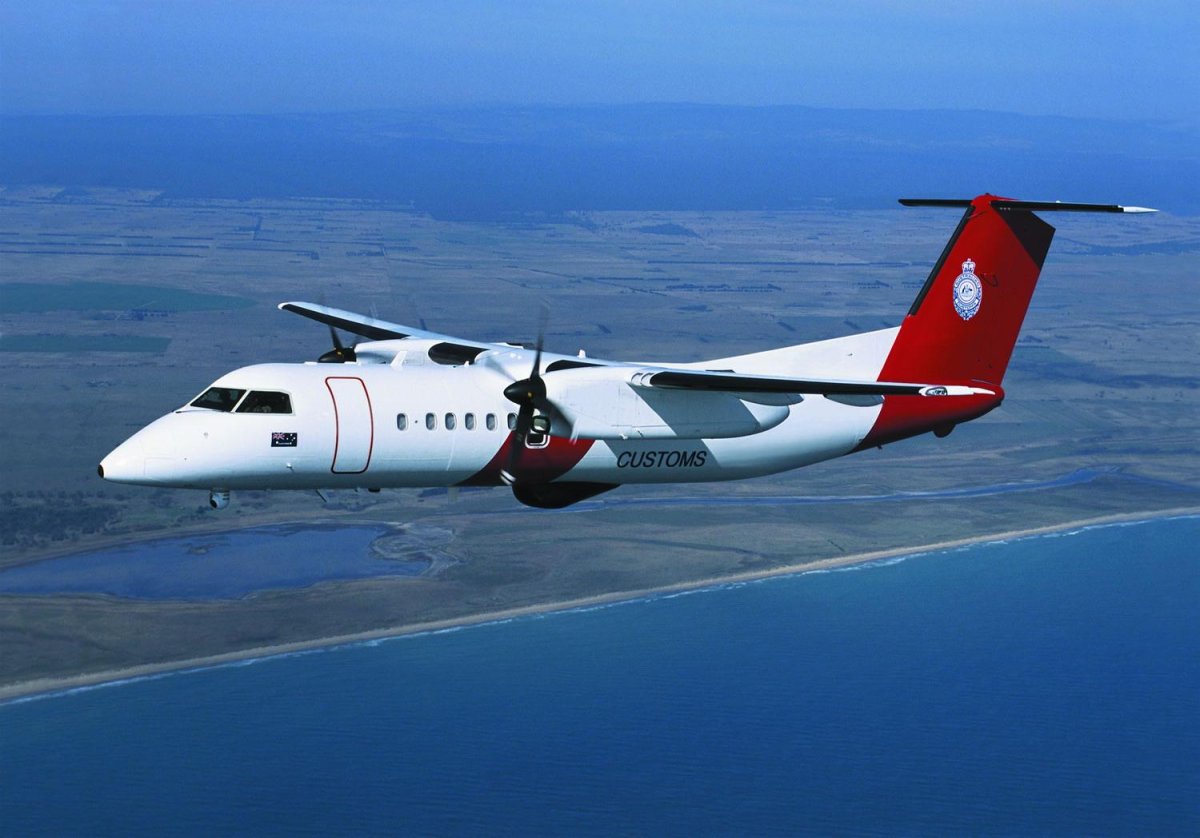 Бомбардье q 300 самолет