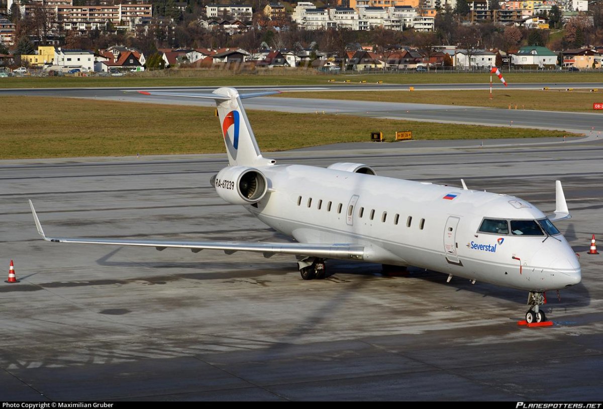 Bombardier crj200 Северсталь авиа