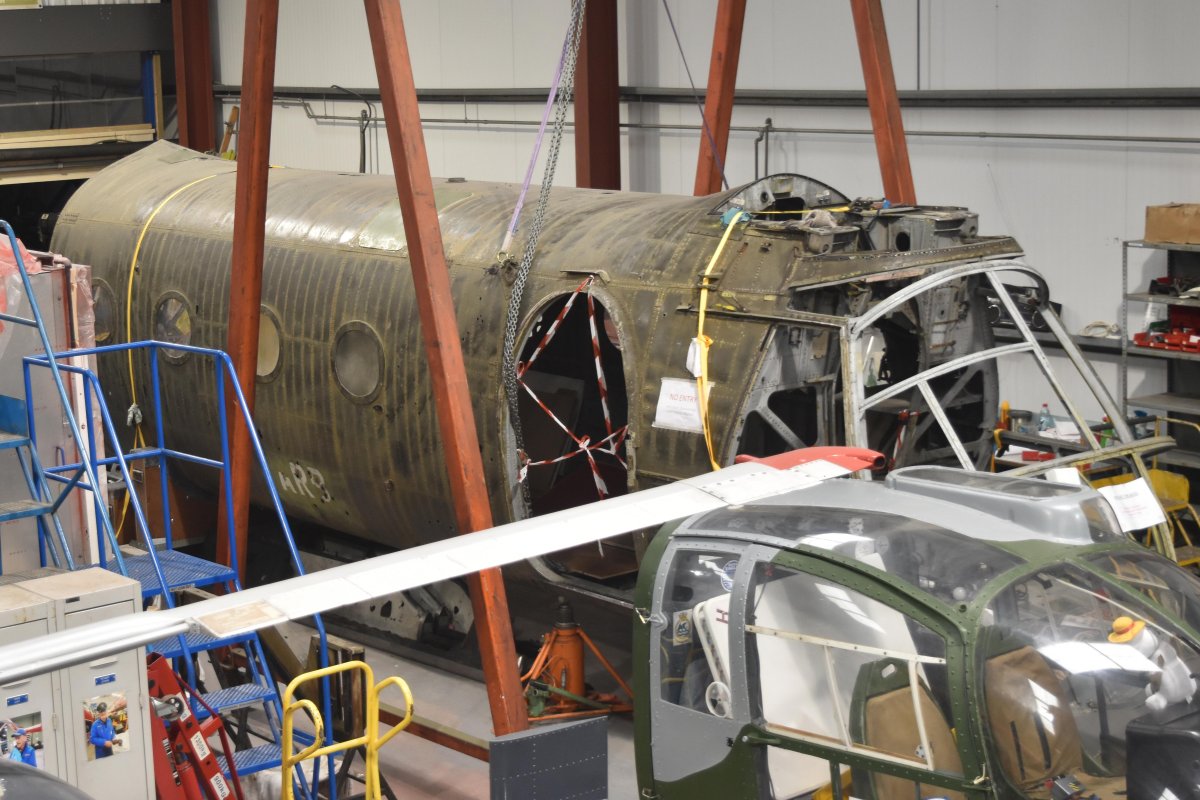 Piasecki h 21 Cockpit