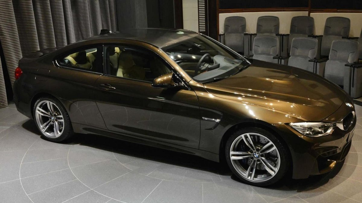 BMW m4 Brown Topaz Metallic