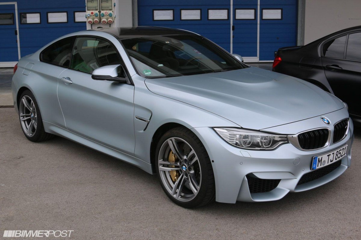 БМВ м4 серая