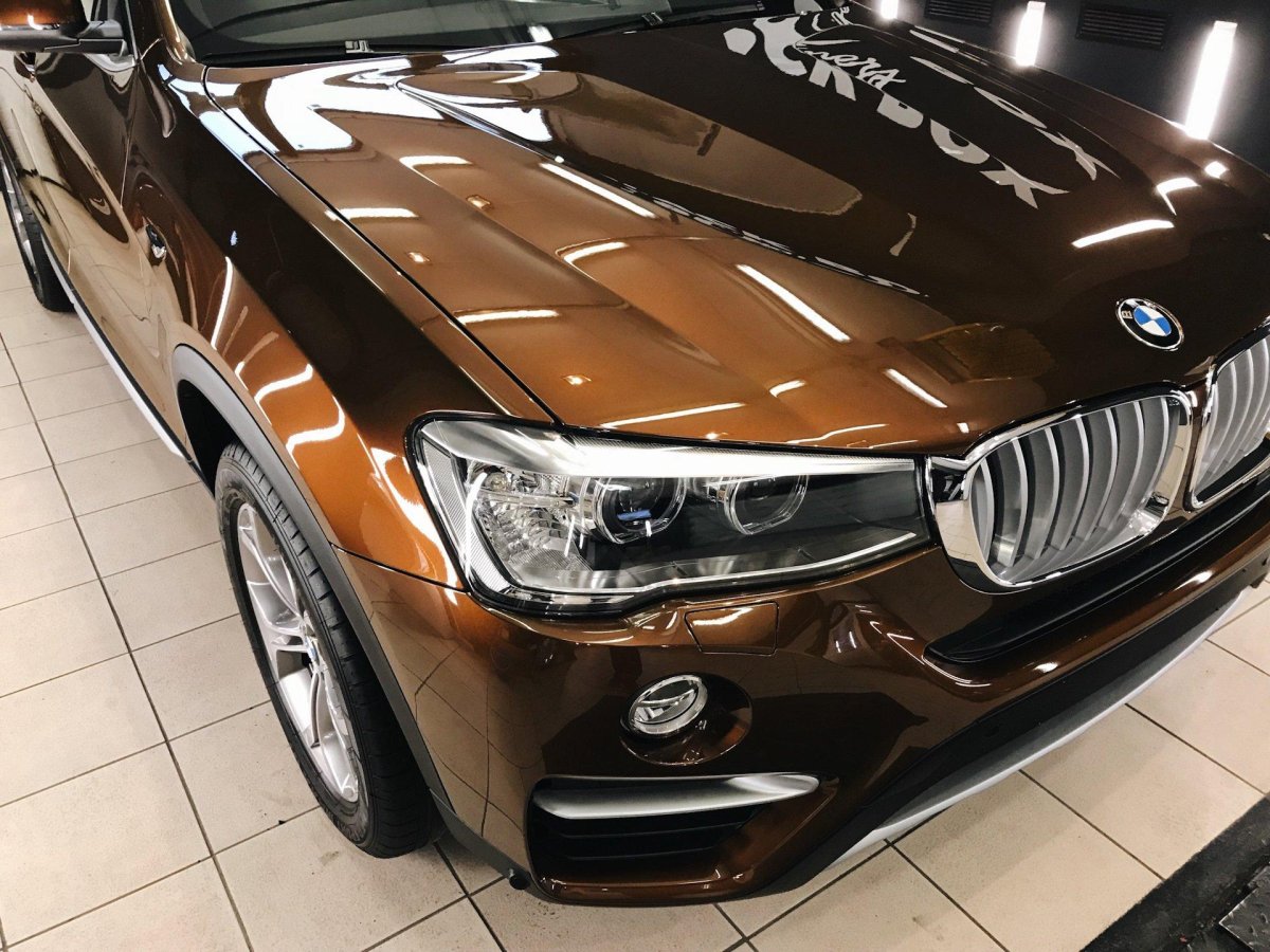 BMW x4 бронзовый каштан