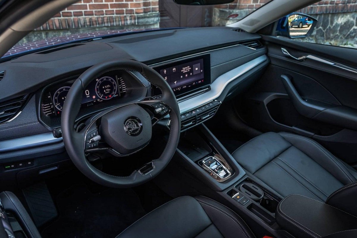 Шкода а8 салон