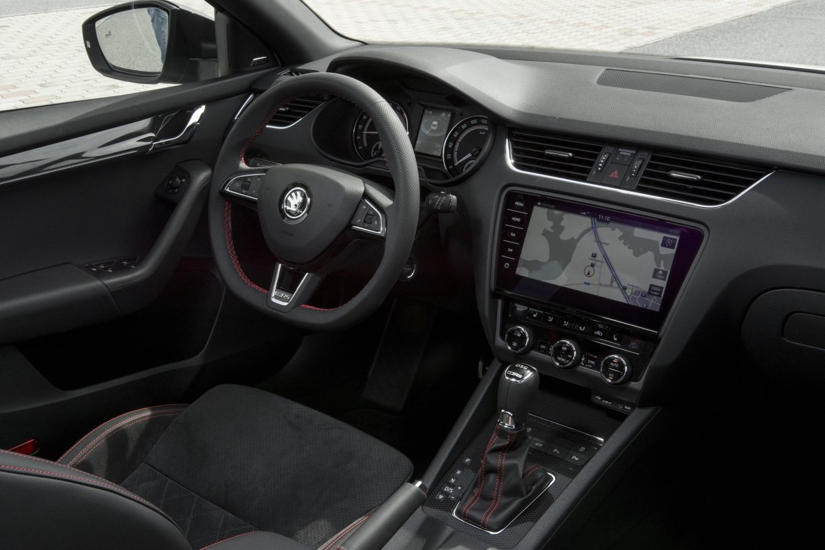 Škoda Octavia 2018 салон