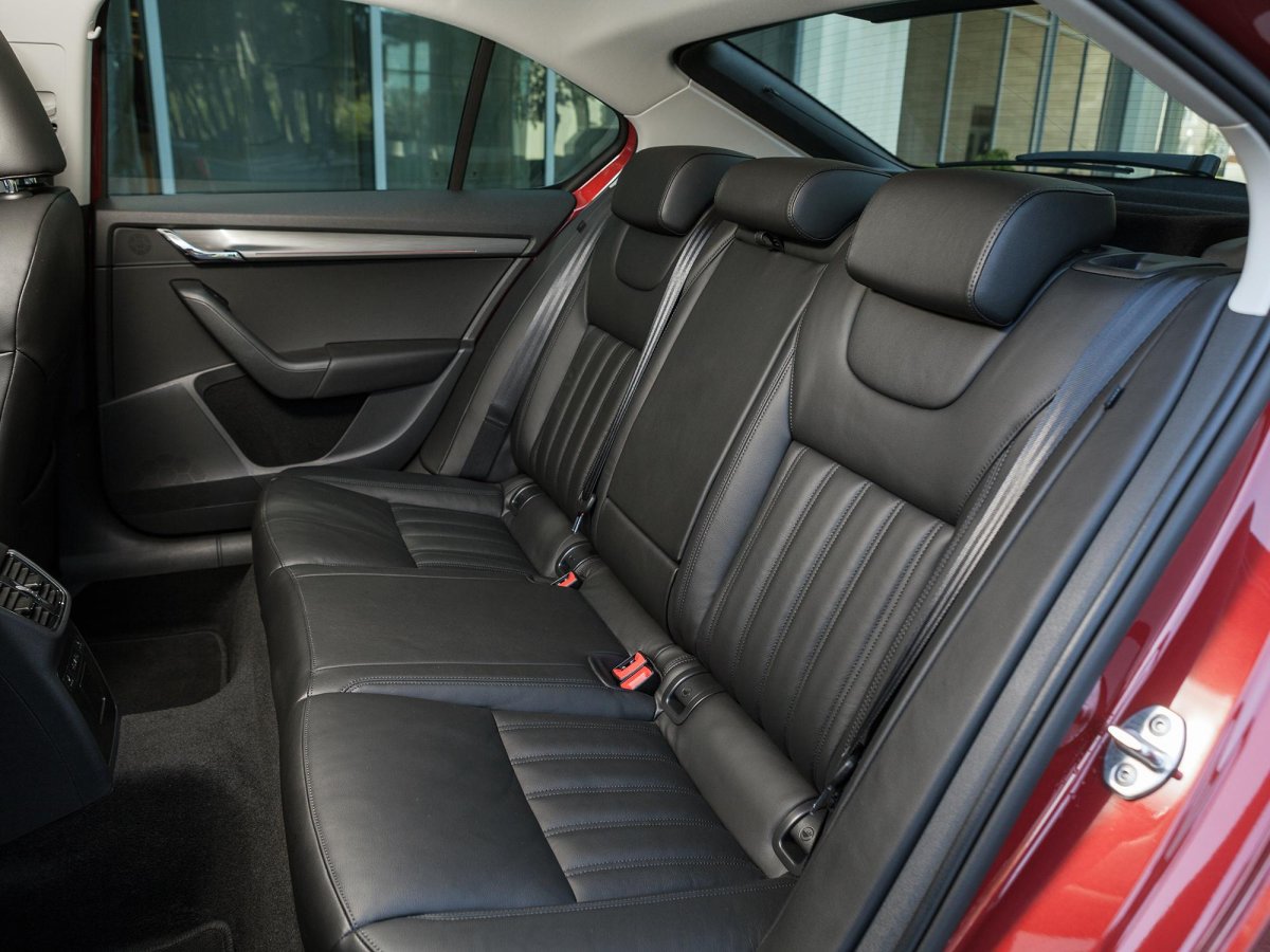 Шкода Октавия а7 салон