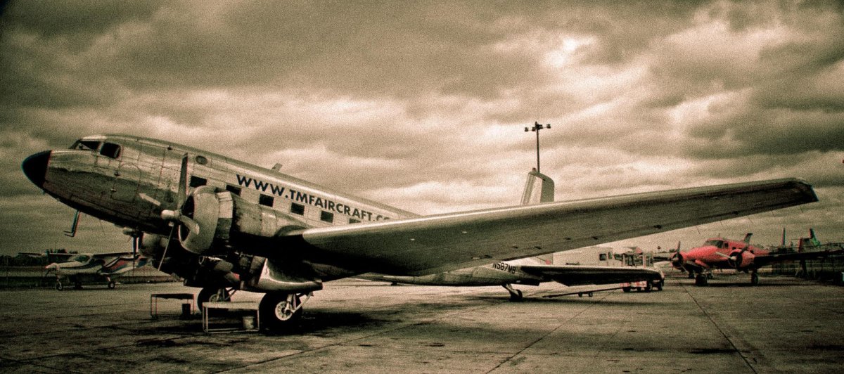 Douglas DC-2
