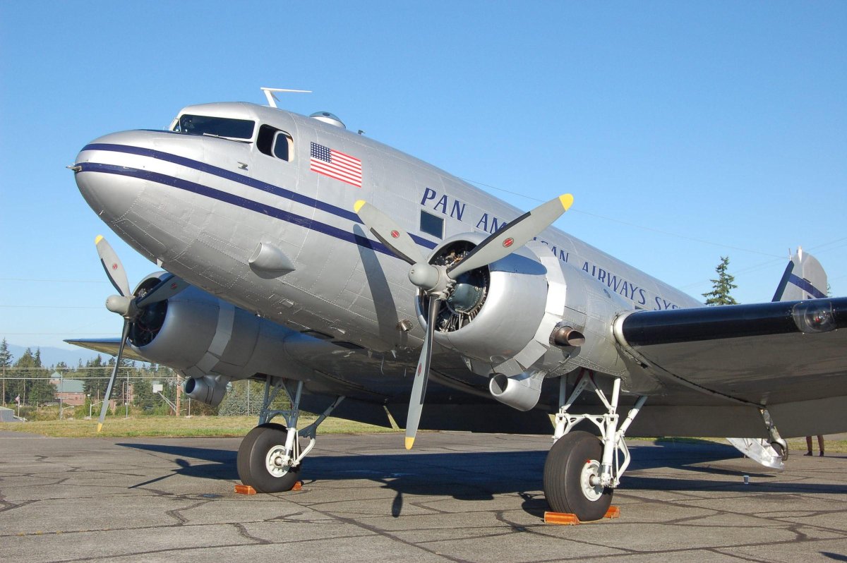 Самолёт Дуглас DC-2