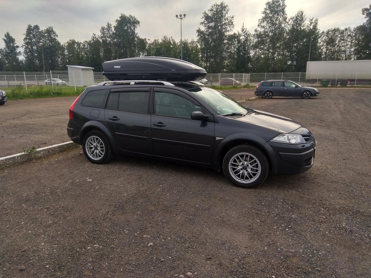 Рено Меган 2 бокс на крышу