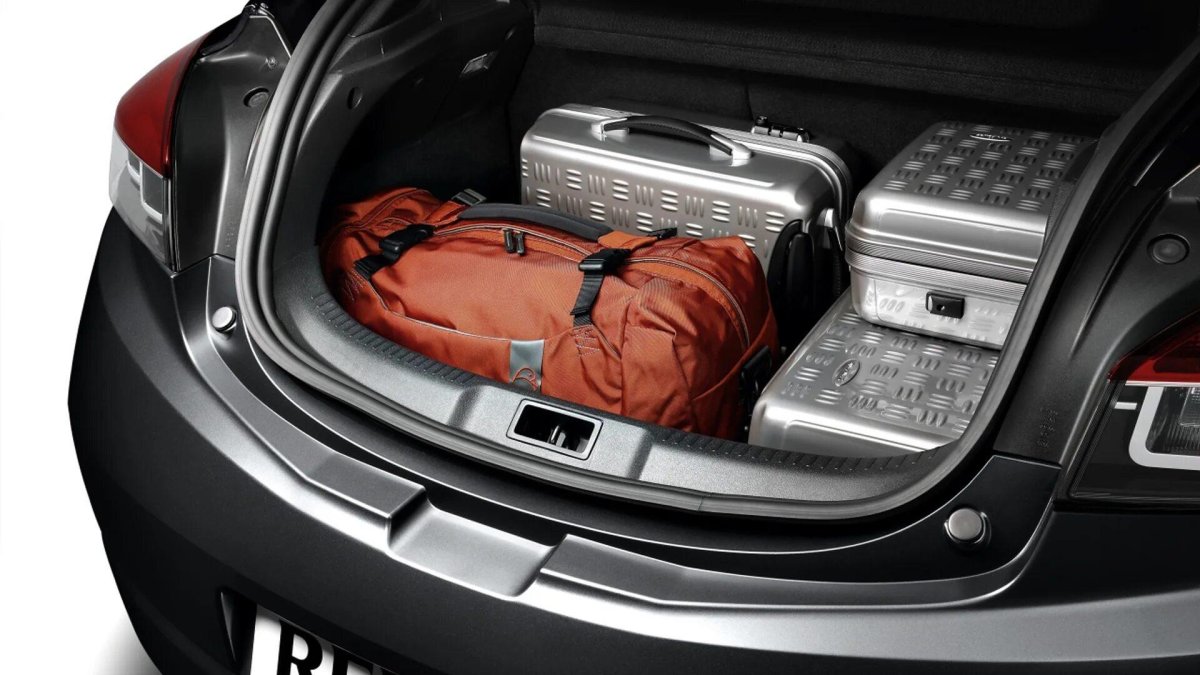 Рено Меган багажник