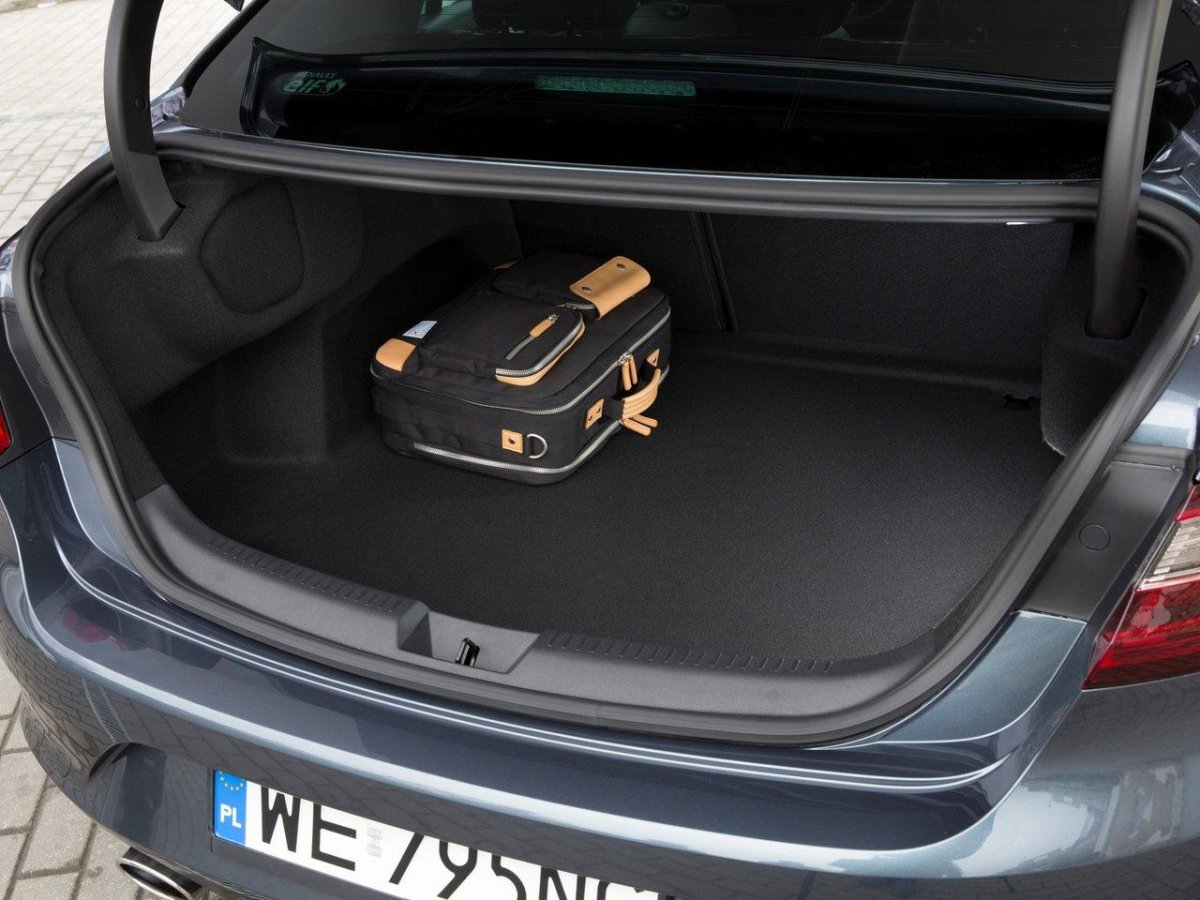 Renault Megane багажник