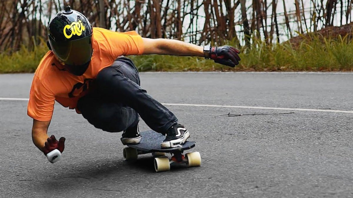 Даунхилл скейтбординг