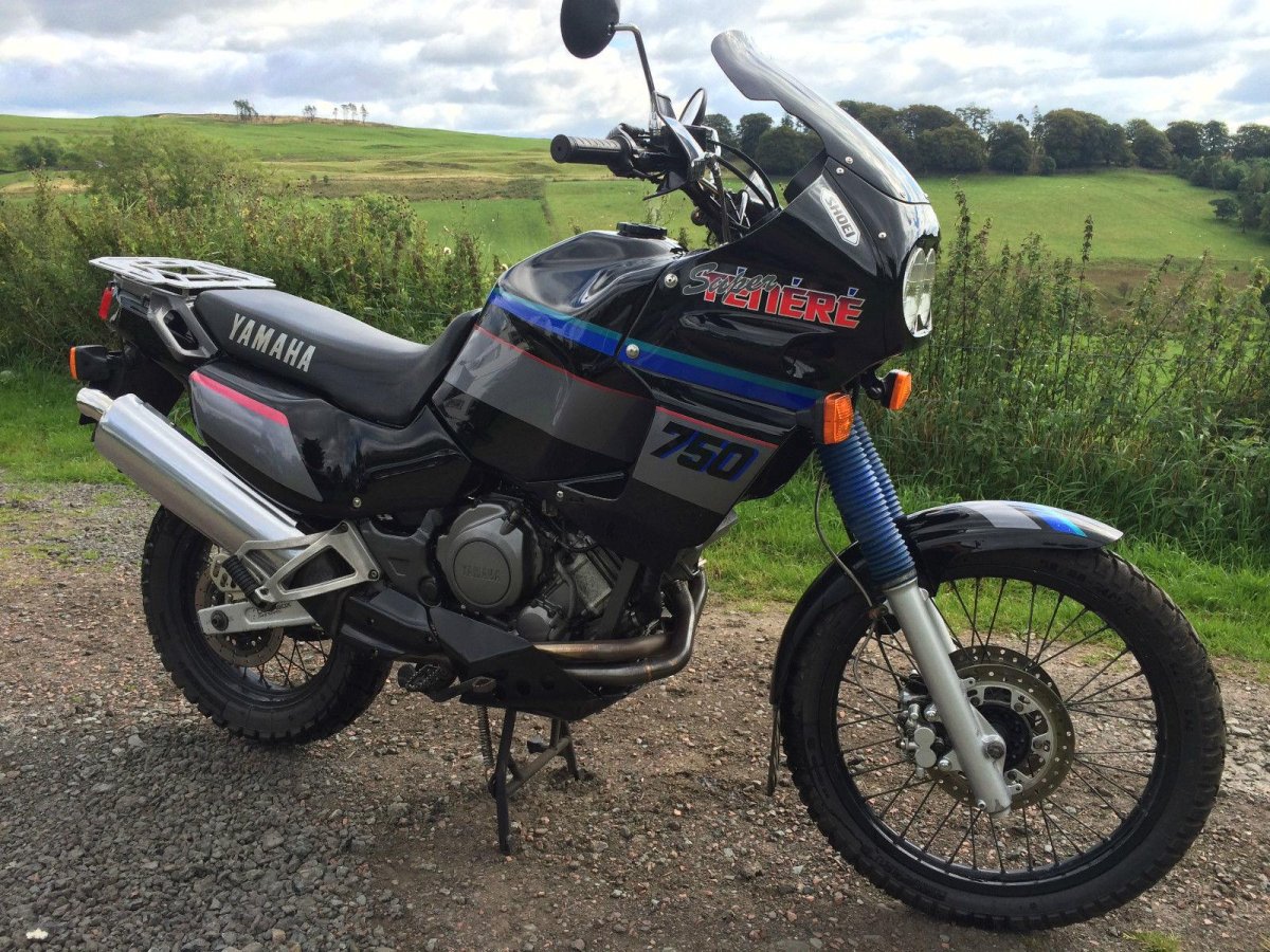 Yamaha XTZ 750