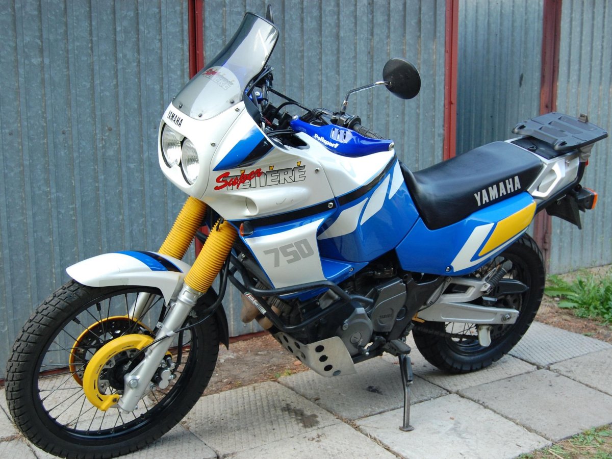 Yamaha XTZ 750