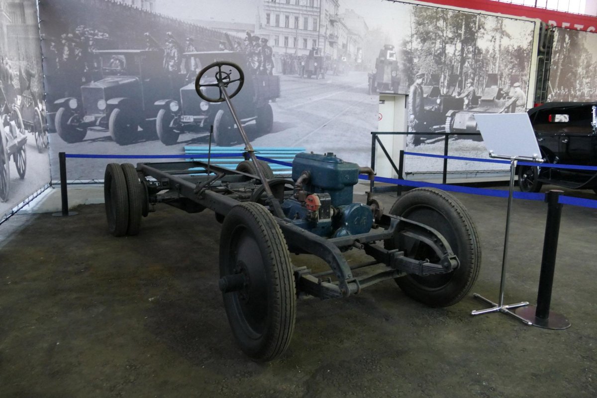 АМО-ф15 моторы войны