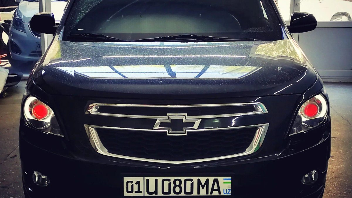 Chevrolet Cobalt черные фары
