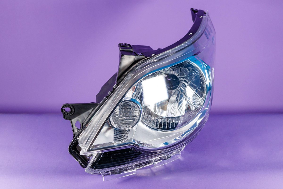 Фара кобальт