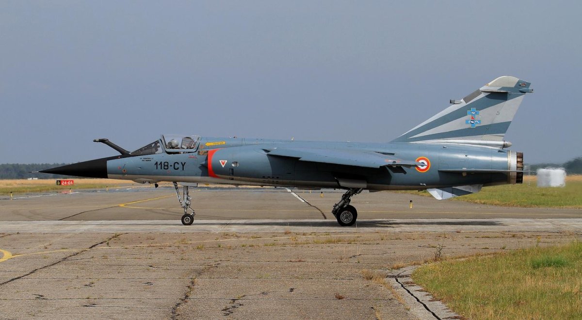 Дассо Мираж f-1