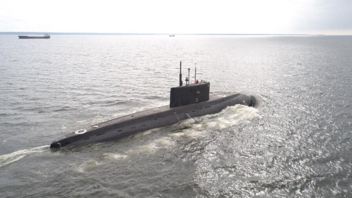 Дизель-электрические подводные лодки (ДЭПЛ) проекта 636.3 "Варшавянка",