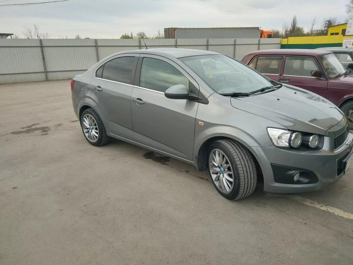 Шевроле Авео т300 r17