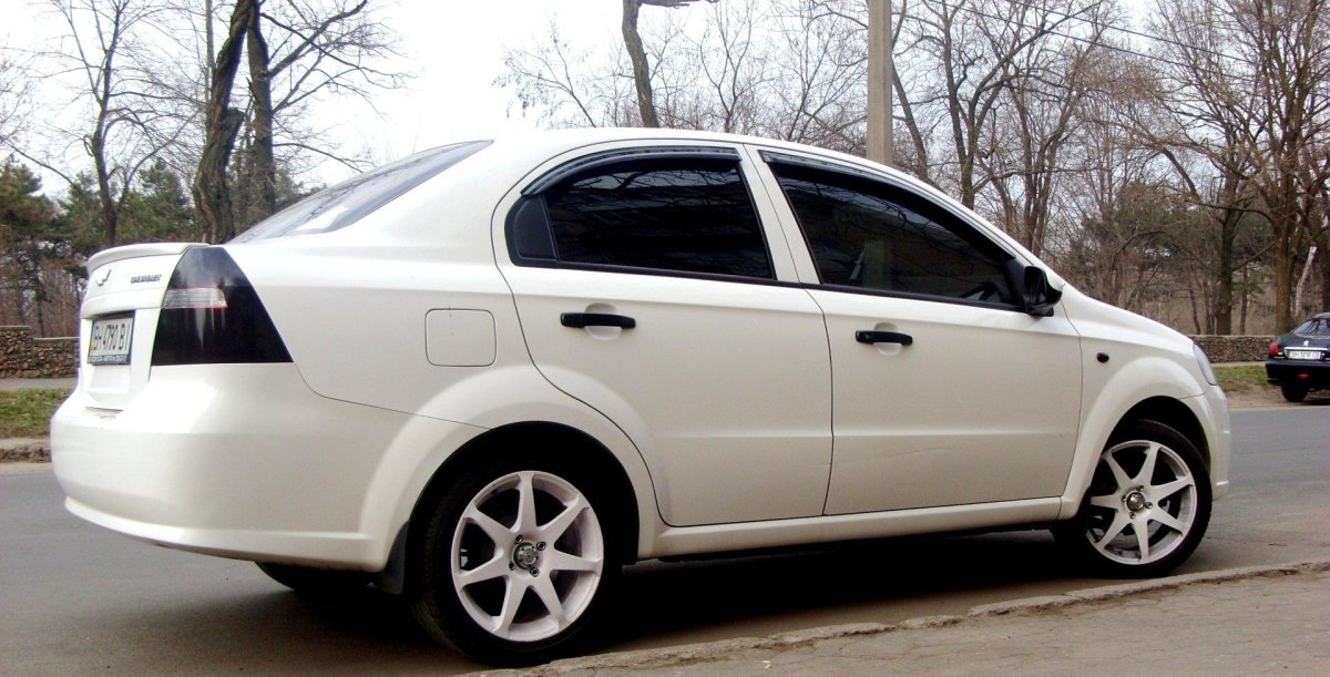 Шевроле Авео т250 на дисках r16