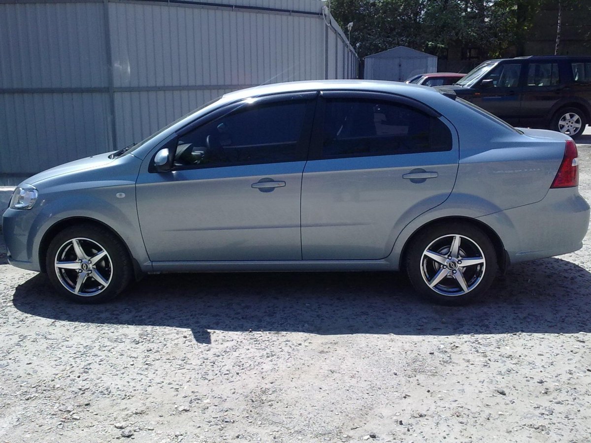 Шевроле Авео т250 на дисках r16