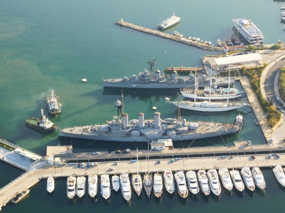 Крейсер Георгиос Аверофф