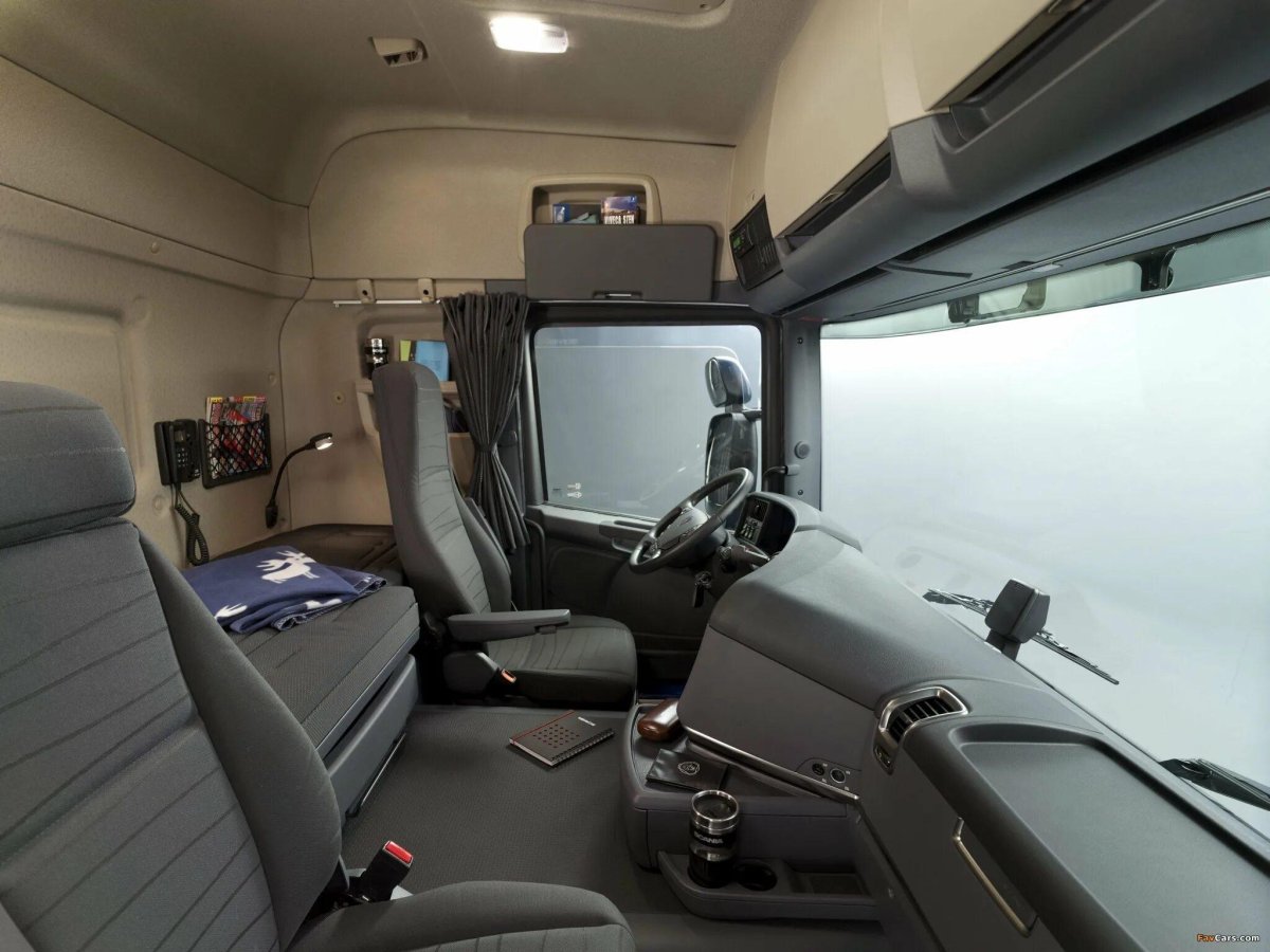 Салон кабины Скания g 400