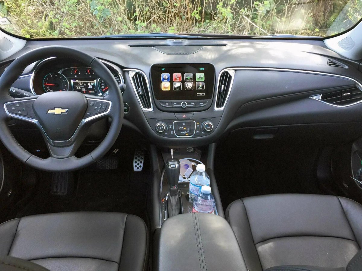 Chevrolet Malibu 2 Salon