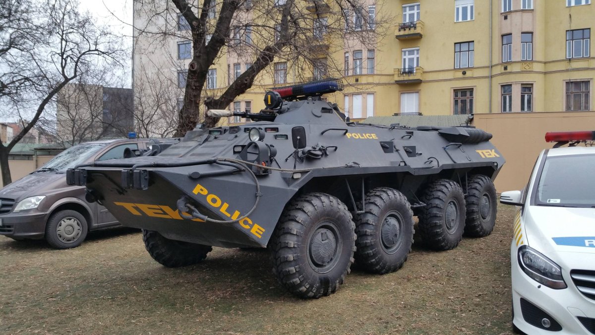 БТР 80 черный