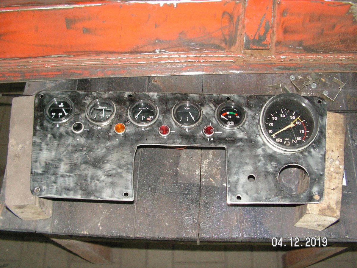 Щиток приборов МТЗ 82