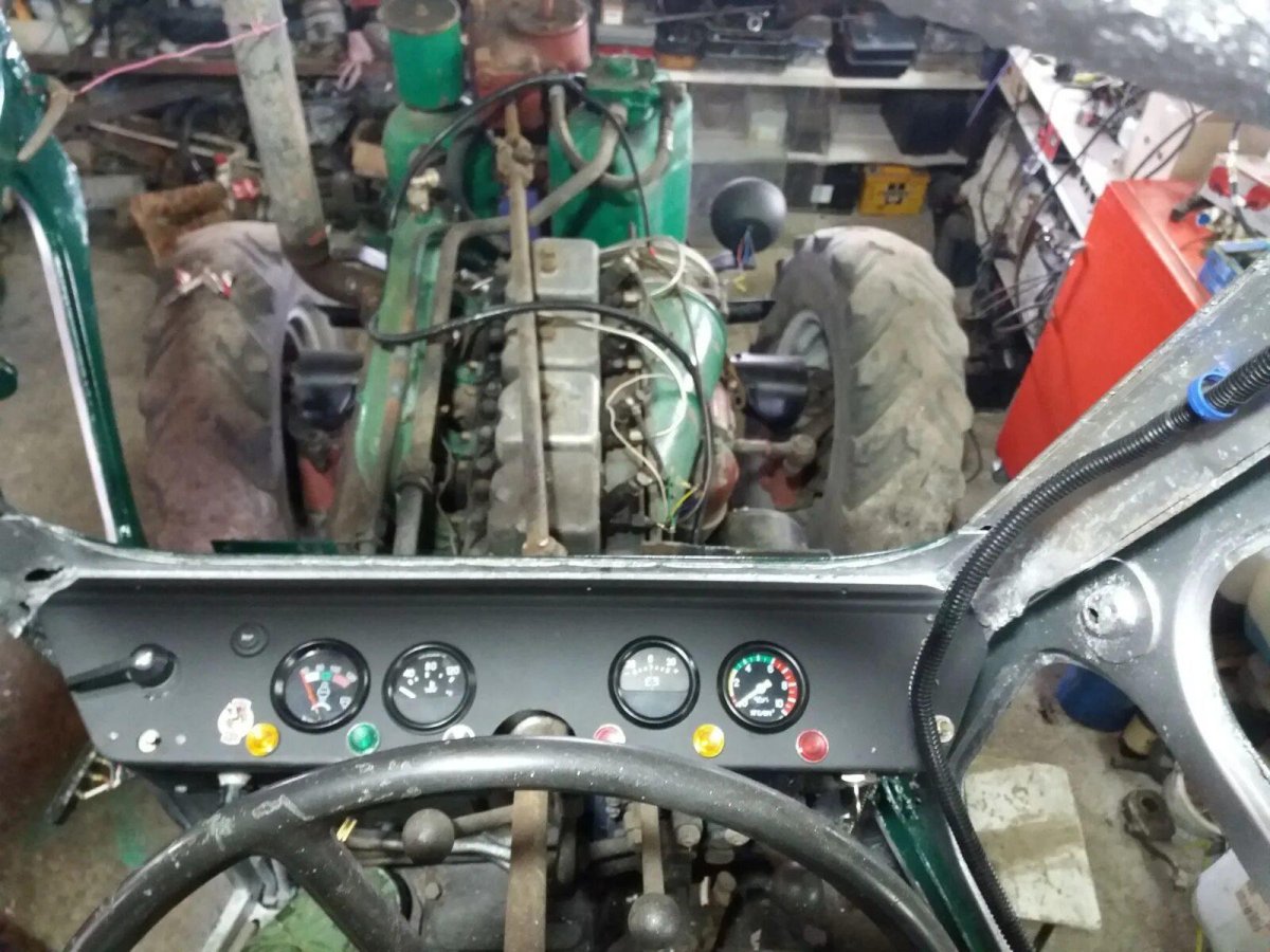Приборная панель трактора т 40