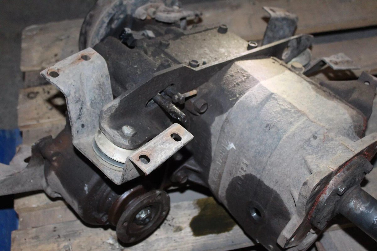 Опора КПП УАЗ 469