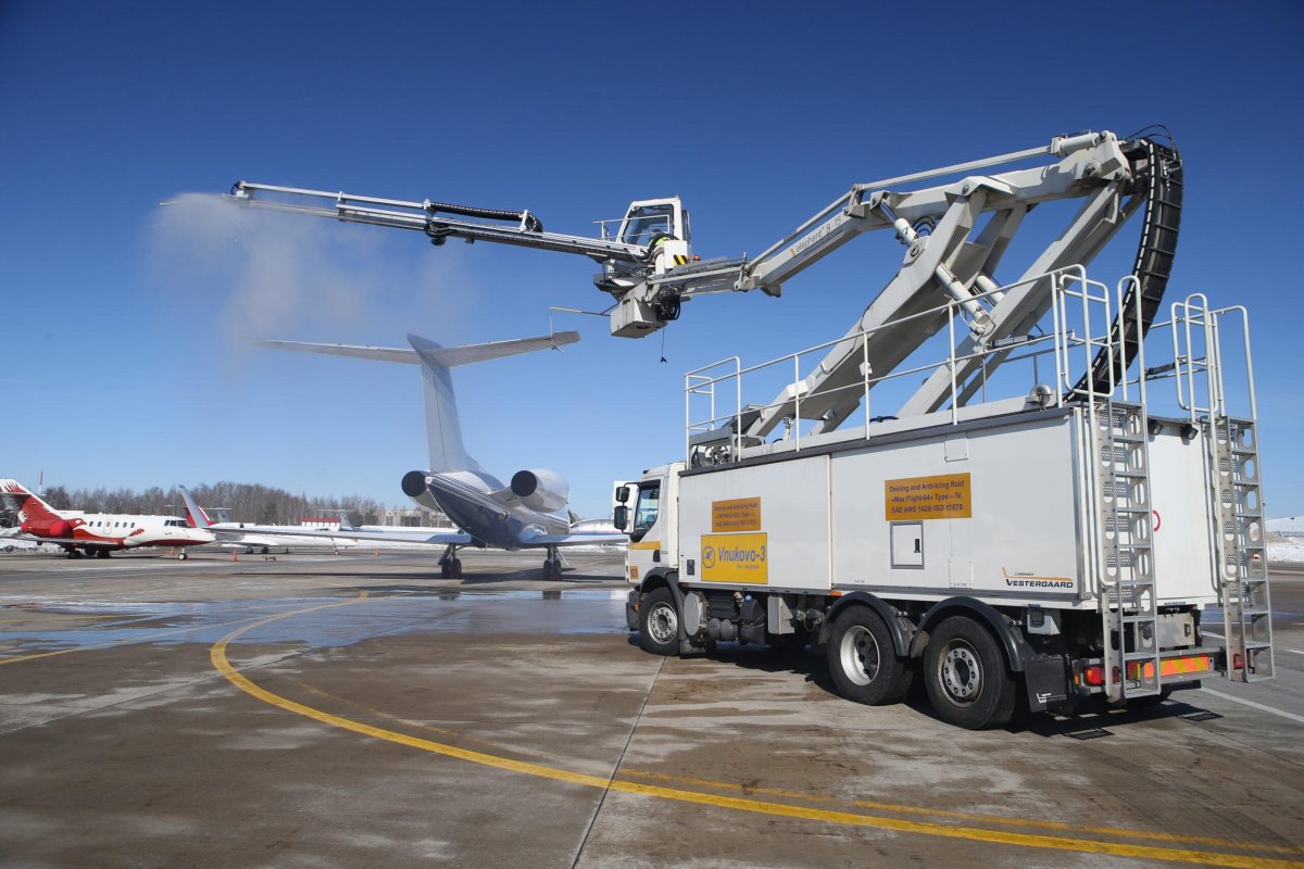 Противообледенительная машина Elephant Beta