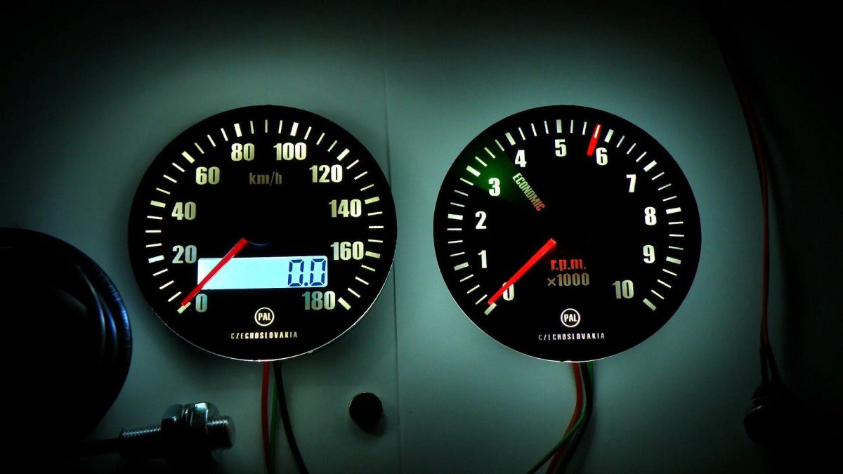 Тахометр Ява 638