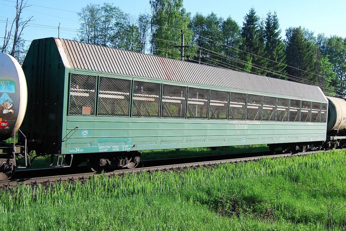 Вагон автомобилевоз 11-835