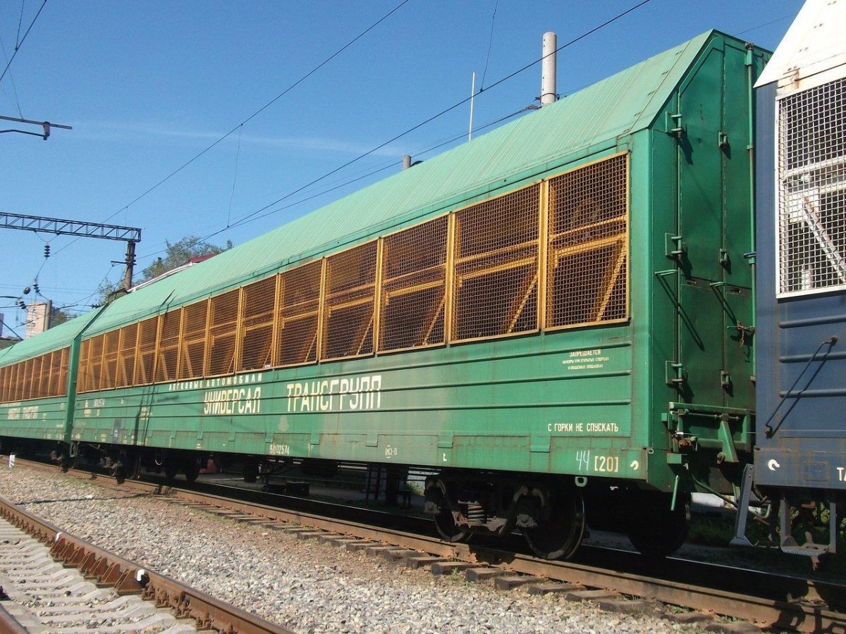 Крытый вагон 11-287