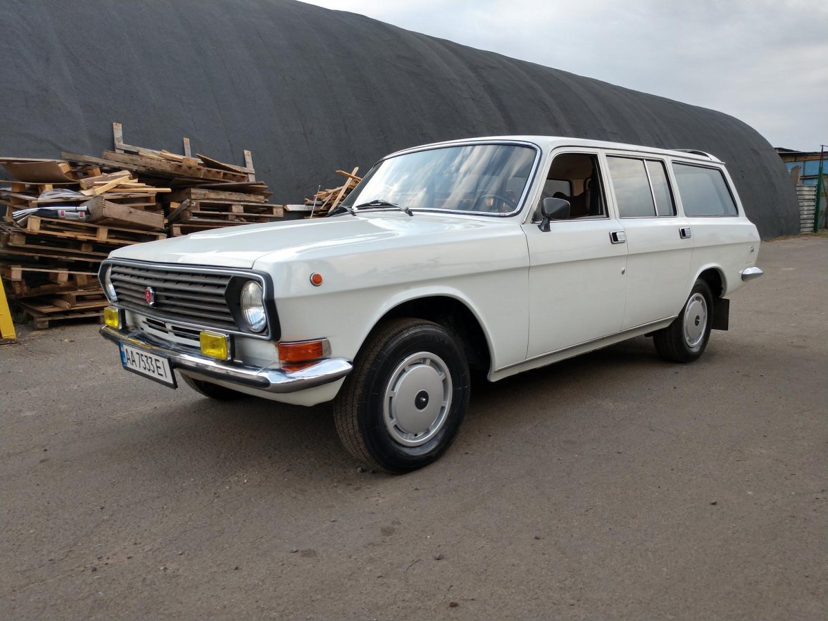 Волга ГАЗ 3102 универсал