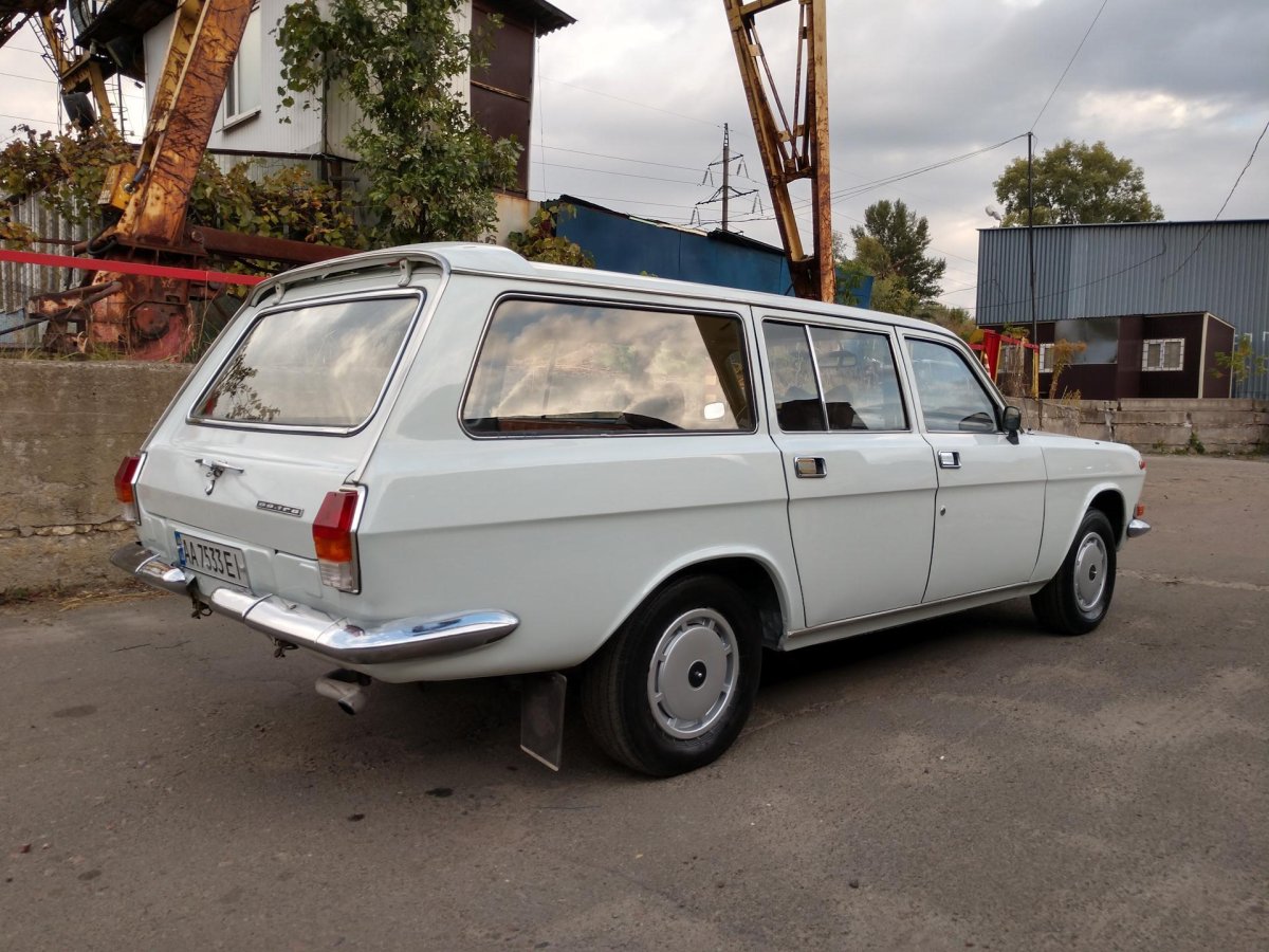 Волга 2412 универсал
