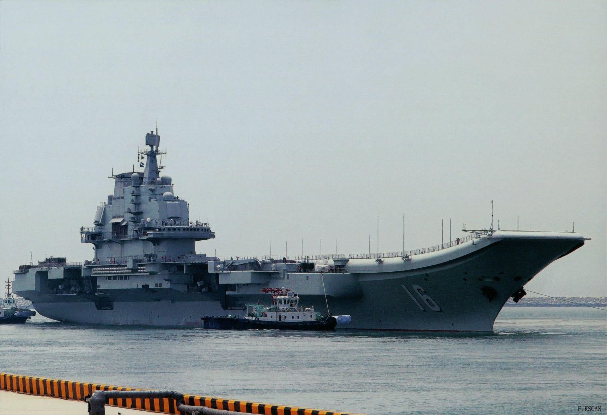 Перспективный китайский авианосец