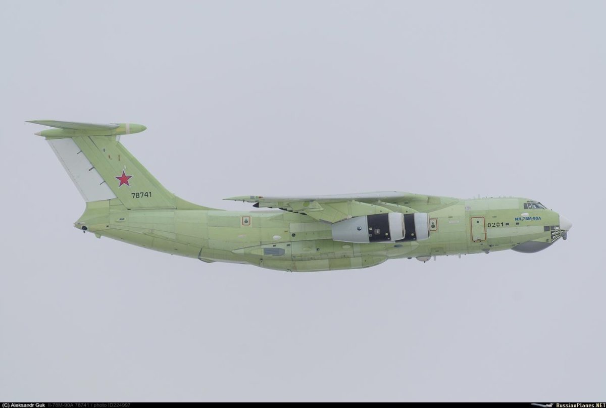 Самолёт ил-78м-90а